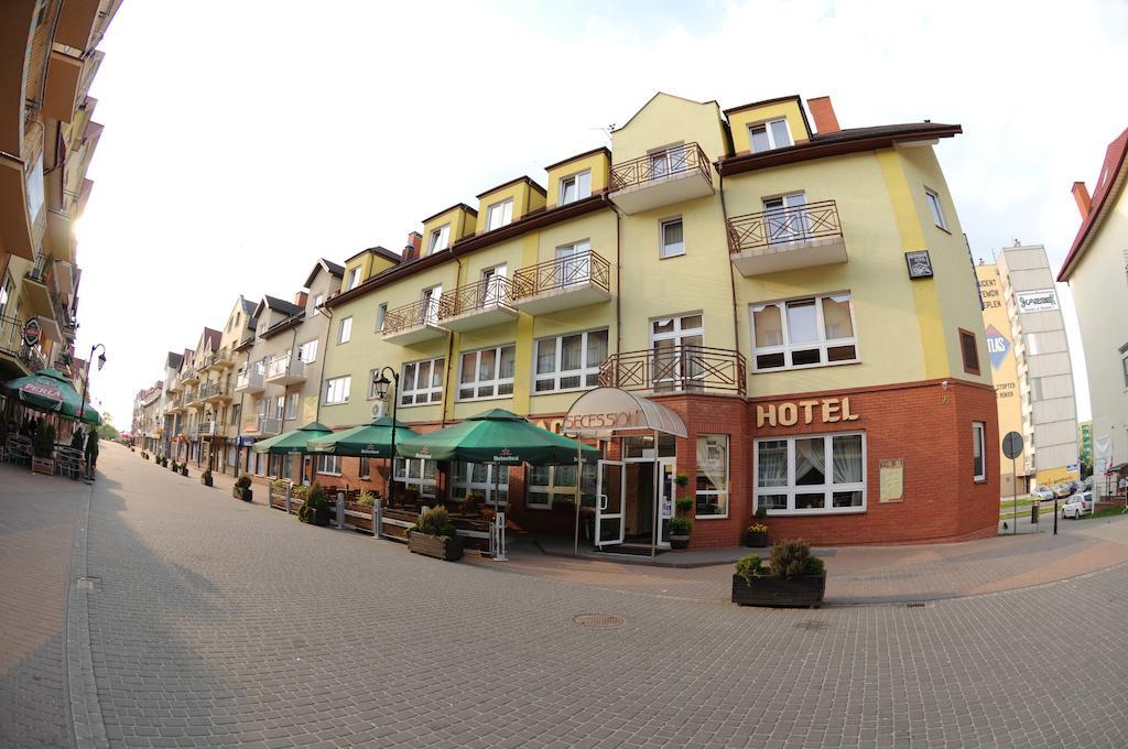 Secession Hotel Leczna Exterior photo